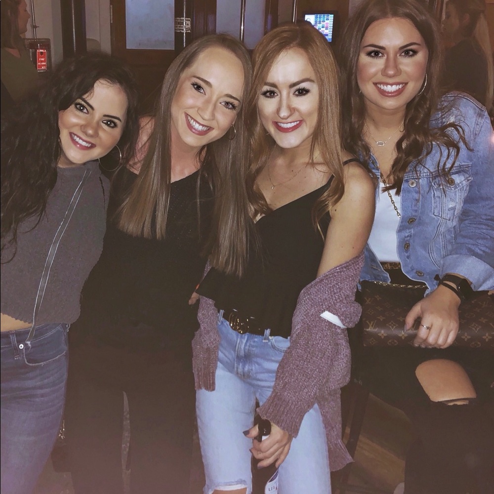 Meet your Posher, Hannah